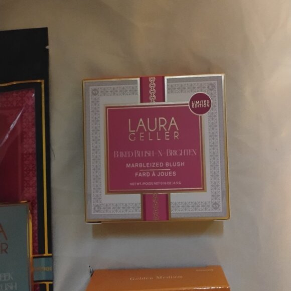 Laura Geller Holiday Daily Routine Makeup Kit Golden Medium NEW - Picture 5 of 13